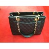 Sac Chanel Grand Shopping en cuir noir