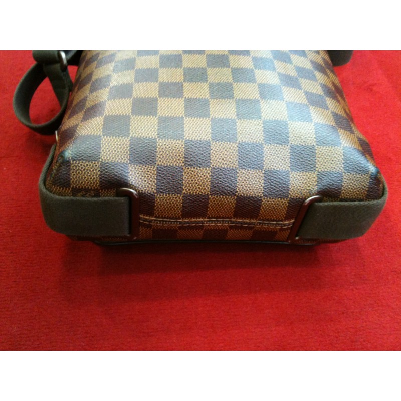 Brooklyn Louis Vuitton occasion Sac Brooklyn GM Louis Vuitton en toile  damier. 2 poches intérieures dont 1 zippée. 1 poche zippée au dos. 38 x 28  x 10 cm. - Paris Ile Saint Louis