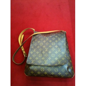 Sac Louis Vuitton Musette en toile monogram