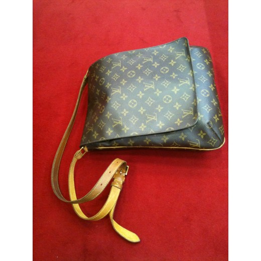 Sac Louis Vuitton Musette en toile monogram