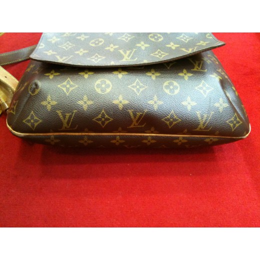 Sac Louis Vuitton Musette en toile monogram