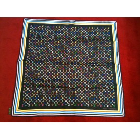 Foulard Louis Vuitton Monogram multicolore en soie.