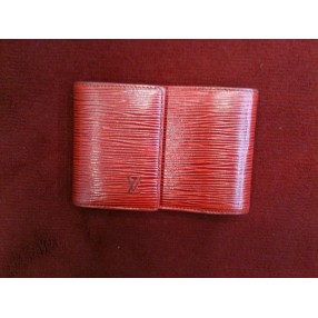 Porte-chéquier Louis Vuitton en cuir épi rouge