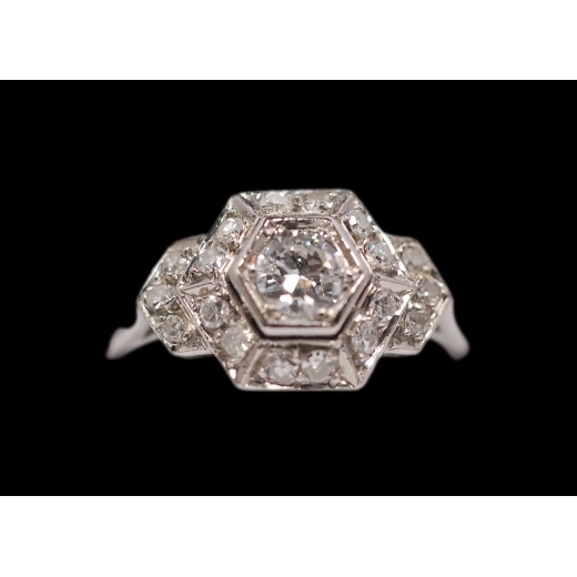 Bague 1930's en Platine et Diamants