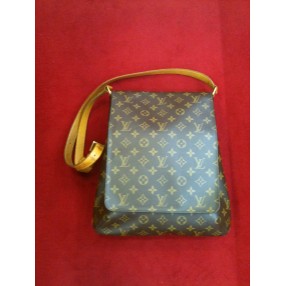 Sac Louis Vuitton Musette en toile monogram