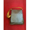 Sac Louis Vuitton Musette en toile monogram