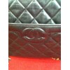 Sac Chanel classique en cuir matelassé noir