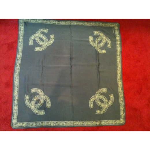 Foulard Chanel en soie