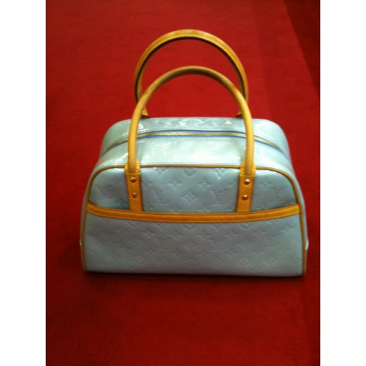 Sac Louis Vuitton Tompkins Square en cuir vernis bleu