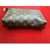 Trousse de toilette Louis Vuitton en toile monogram