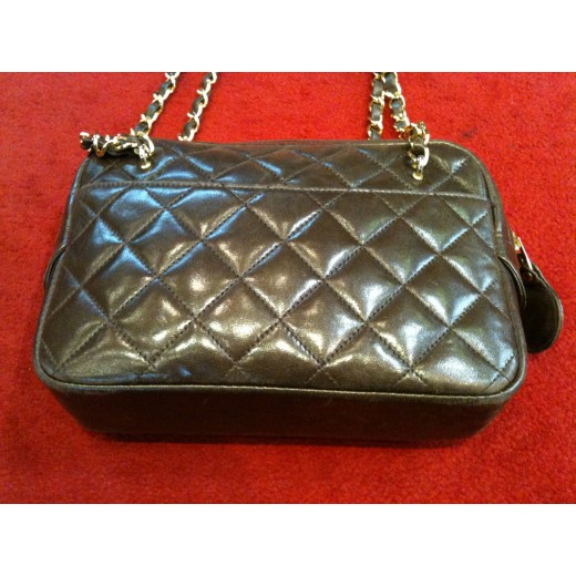 Sac Chanel en cuir matelassé chocolat