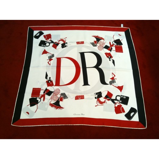 Foulard Christian Dior en soie