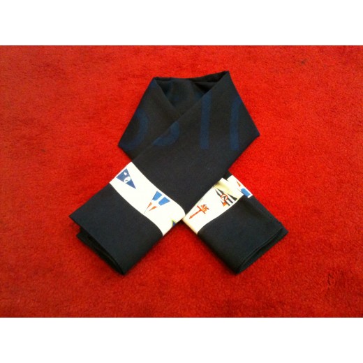 Foulard Louis Vuitton Cup petit format en coton.