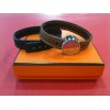 Bracelet Hermès Looping en cuir chocolat ou camel