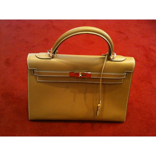 Sac Hermès Kelly 32 cm en Veau swift camel