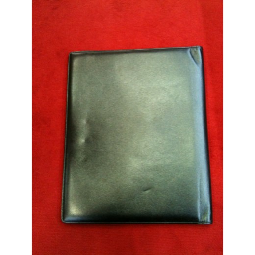Couverture Cahier Montblanc en cuir noir