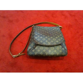 Sac Louis Vuitton Musette en toile monogram