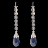 Boucles d'oreilles pendantes en or, iolites et diamants