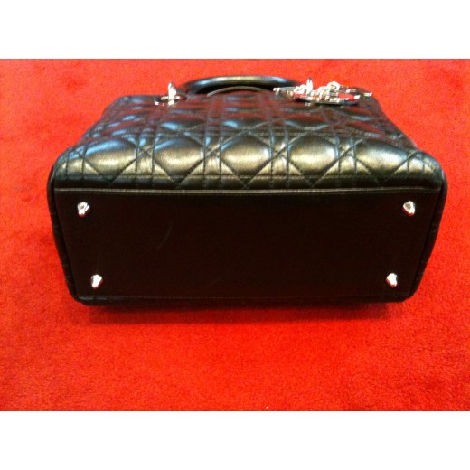 Sac Dior Lady Dior en cuir noir