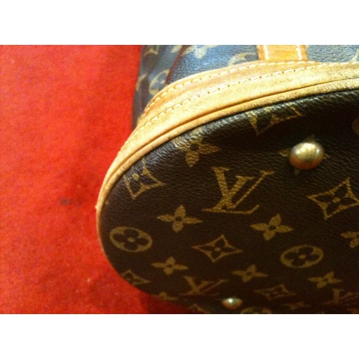 Sac Louis Vuitton Bucket GM en toile monogram