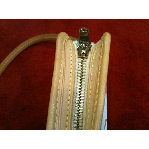 Pochette Louis Vuitton Shirley Dutch en toile monogram multicolore