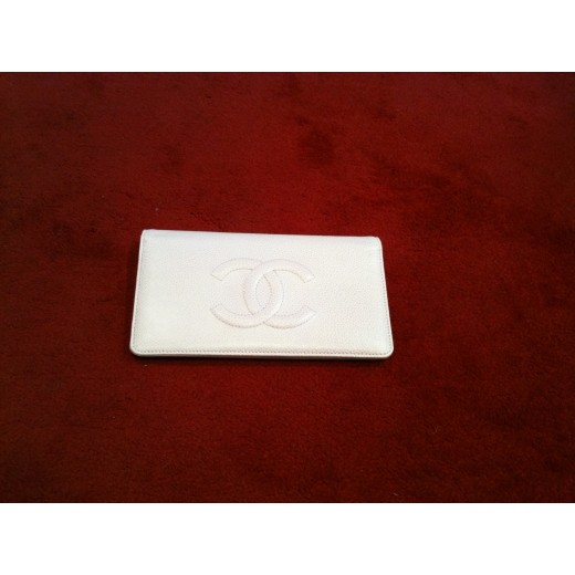 Portefeuille Chanel en cuir grainé rose