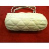 Sac Chanel en cuir matelassé beige