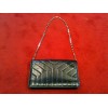 Pochette Yves Saint Laurent en cuir noir