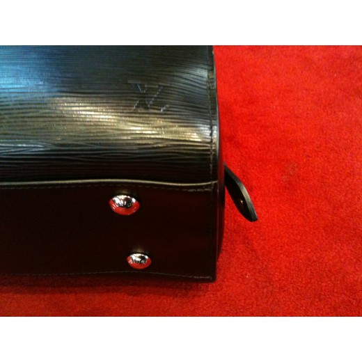 Sac Louis Vuitton Pont Neuf GM en cuir épi noir