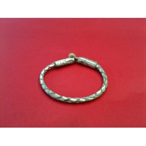 Bracelet Maria Rudman en cuir et étain brodé