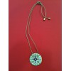 Pendentif Bernardaud Gong en porcelaine sur cordon