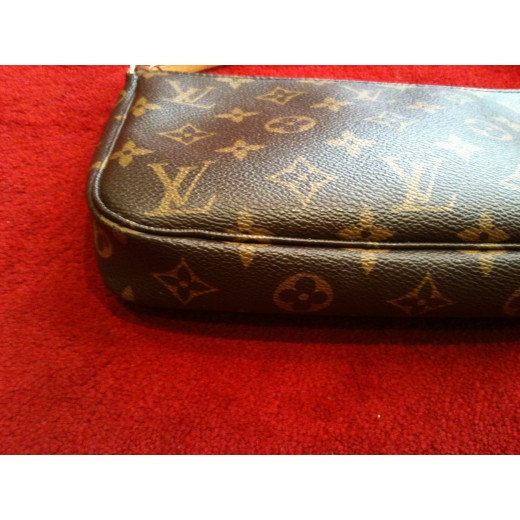 Pochette Louis Vuitton