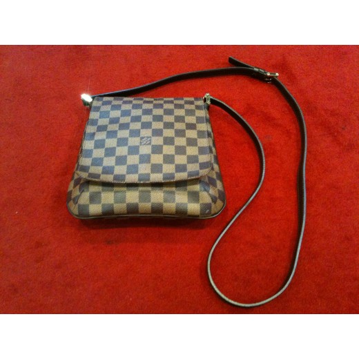 Sac Louis Vuitton Musette Salsa en toile damier ébène