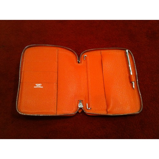 Couverture d'agenda Hermès Silkydaily orange