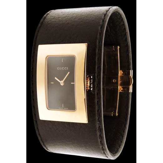 Montre Gucci 7800L manchette cuir