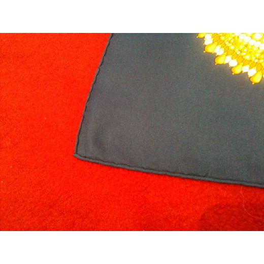 Carré Hermès Maharajas en soie