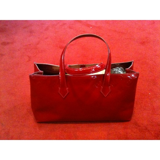 Sac Louis Vuitton Wilshire PM en cuir monogram vernis