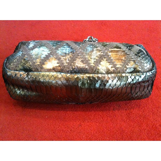 Sac Chanel Série limitée en Python métallisé