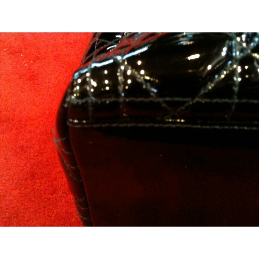 Sac Dior Lady Dior en veau vernis noir
