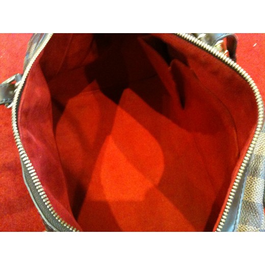 Sac Louis Vuitton Berkeley avec bandoulière en toile damier ébène
