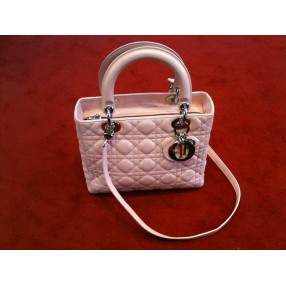 Sac Dior Lady Dior en agneau rose