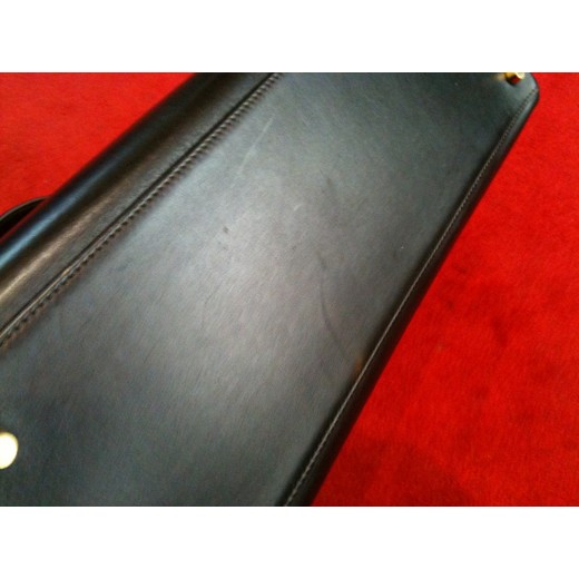 Sac Hermès Kelly 35 en cuir noir