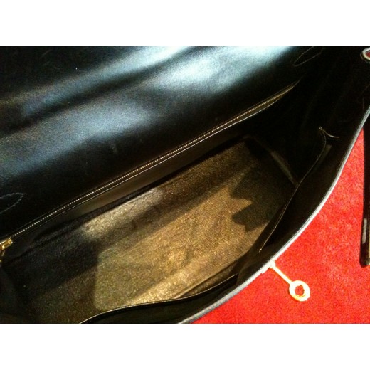 Sac Hermès Kelly 35 en cuir noir