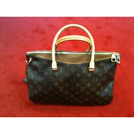Sac Louis Vuitton Pallas en toile monogram
