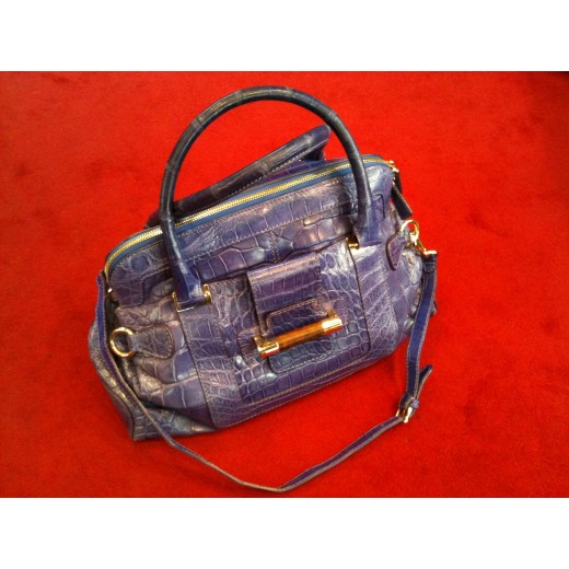 Sac Gianfranco Ferré en croco violet
