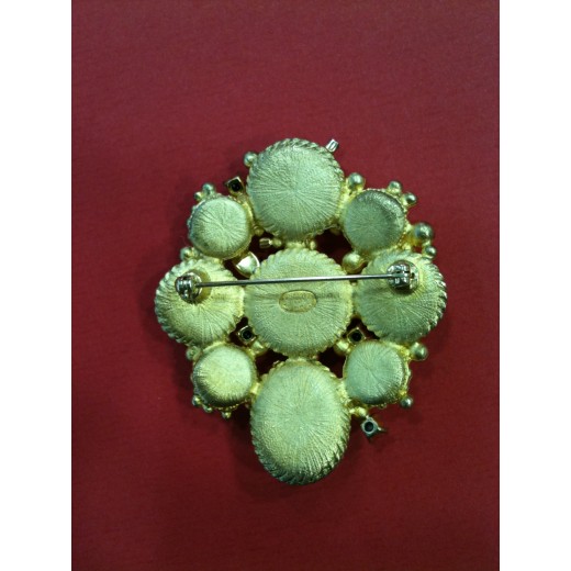 Broche Chanel 