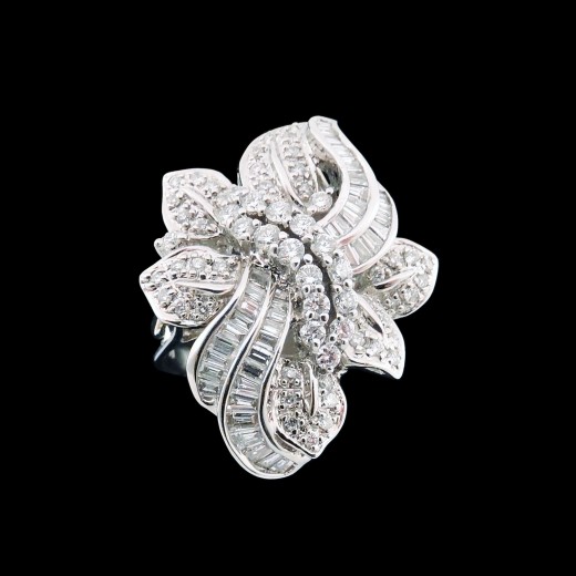 Bague ancienne fleur diamants