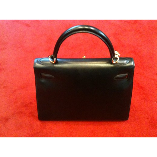 Sac Hermès Kelly 30 en cuir noir