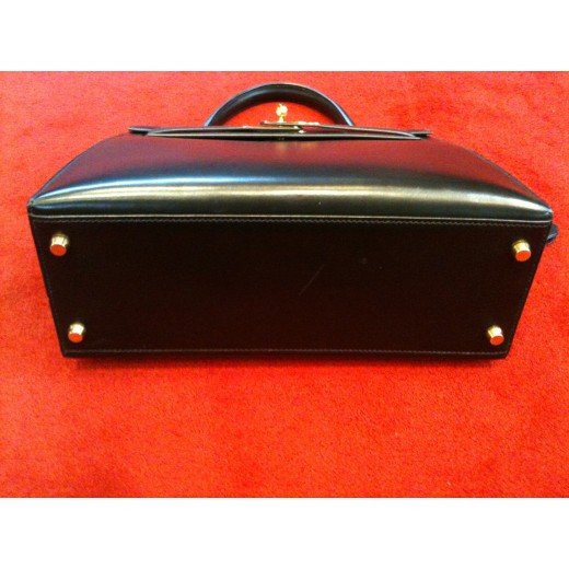 Sac Hermès Kelly 30 en cuir noir