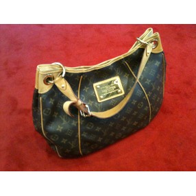 Sac Louis Vuitton en toile monogram et cuir